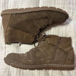 Clarks Tamitha Key Low Boot Womens size 8.5